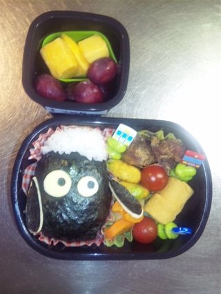 お弁当見せてください