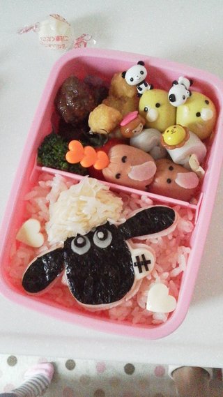 お弁当見せてください