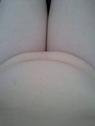 浮気してる人で貧乳、妊娠線ある人いますか？