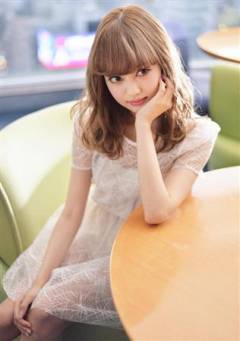 【画像あり】 中村雅俊＆五十嵐淳子夫妻の三女･中村里砂(24)、両親の結婚記念日に芸能界デビュー