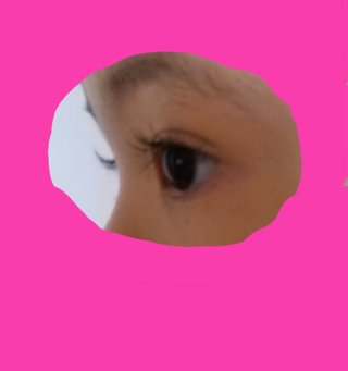 お目目くりんくりんで睫毛くるんくるんなお子様