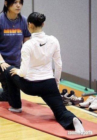 キムヨナって安藤美姫の表彰台上ったの？