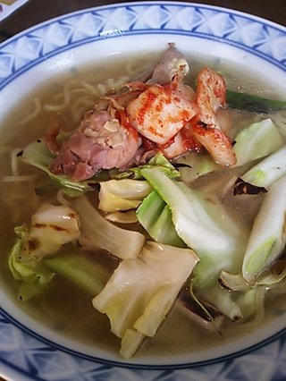 ダラ奥の昼食なに?