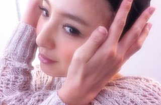 親指 篠田麻里子  コンプレックス