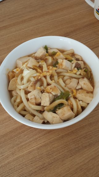 ダラ奥の昼食なに?