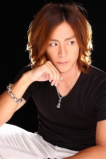 出張ホスト エテルナ