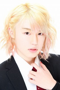 出張ホスト エテルナ