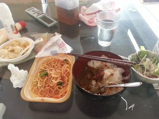 ダラ奥の昼食なに?