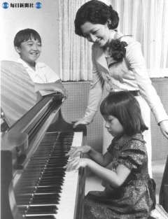 愛子さま　偏差値72、通信簿ほぼオール5