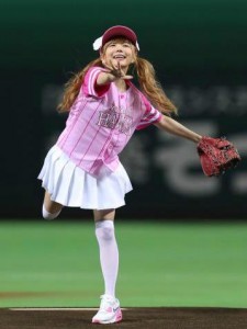 金の亡者､益若つばさ