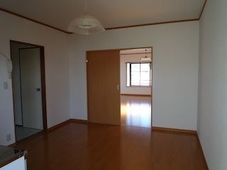 賃貸 引き戸外してる人いますか？