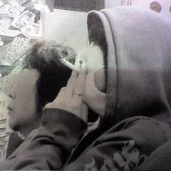 歌手でタバコ吸ってる人多いけど