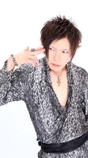 出張ホスト エテルナ