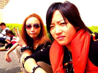 ファミマ店員、性質の悪い客に土下座させられる…動画