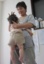 首ひねる独自マッサージ後   乳児死亡   大阪