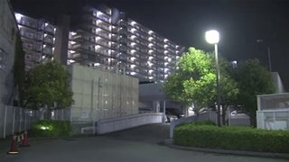 立体駐車場で３歳男児はねられ死亡
