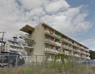 ２５歳父がエアガン乱射、２歳長男に無数の傷