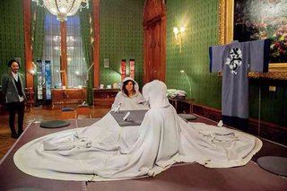 着るこたつカバー「kotatsu parka」が話題