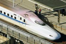 ｢自殺しようと｣新幹線の屋根に上り感電 ２５歳男性､全身やけど

