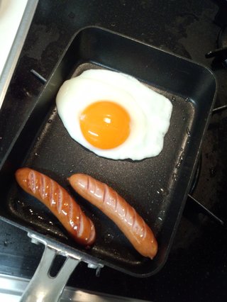 ダラ奥の昼食なに?