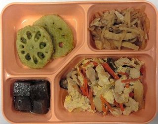 生徒の約７割が給食を食べ残し…大阪市立中学校