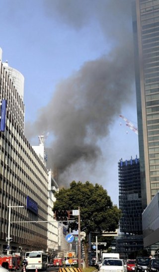 名鉄百貨店の屋上で火災　客ら避難