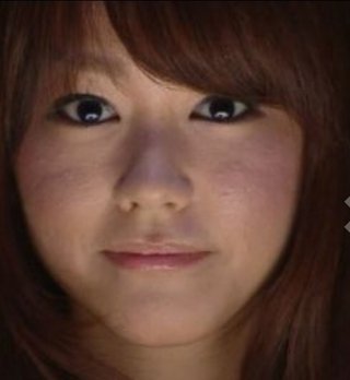 こじはるってめっちゃ肌汚くない？