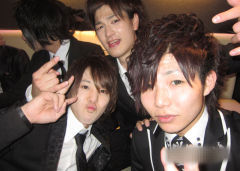 集団暴行で女性死亡　元ホストを逮捕