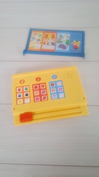 子どもがおもちゃをバラバラに分解する(写真載せます)