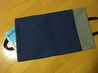 小学１年生の黄色い帽子、男女同じデザインへ　性同一性障害者の「苦痛だった」との声を受け