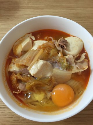 ダラ奥の昼食なに?