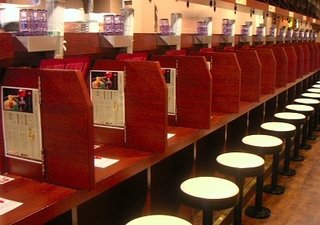 ラーメン屋で一蘭みたく仕切りで分ゴミしてるお店はありますか？ 