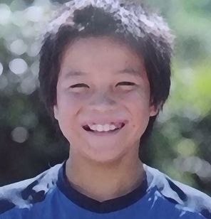 多摩川河川敷に若い男性の全裸遺体