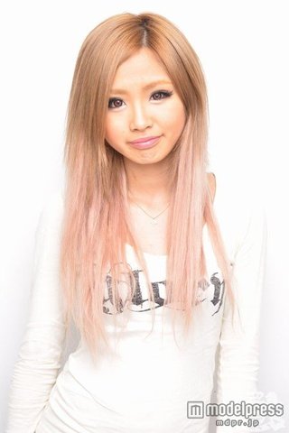 ［第1子出産を発表した“まりたん”こと高橋マリア