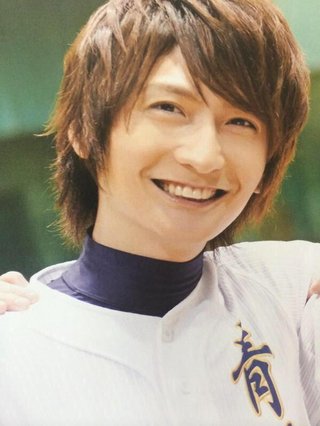 実写版『俺物語!!』の映像初公開！30キロ増量の鈴木亮平が“壁ドカン”