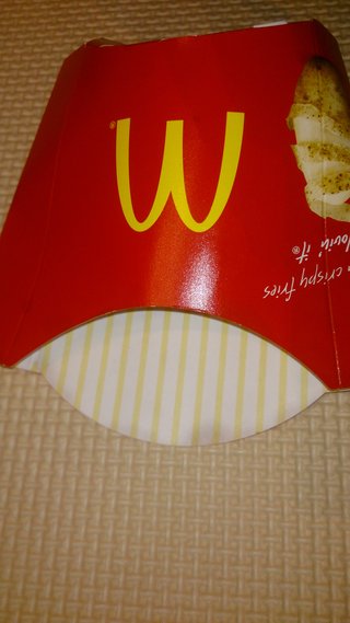 ﾏｸﾄﾞﾅﾙﾄﾞのﾎﾟﾃﾄにｺﾞｷﾌﾞﾘ混入? Twitterに報告される