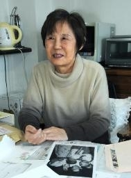 戦死の誤報で母再婚　父２人のはざまで娘は…
