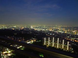 部屋から都会の夜景見える方