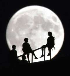 ２８日はスーパームーン　中秋の名月翌日、全国晴れ予報