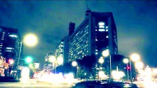 部屋から都会の夜景見える方