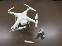 姫路城にドローン衝突、大天守の窓枠に傷
