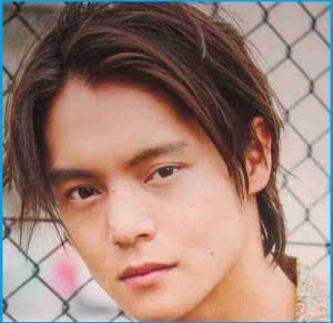 多部未華子は窪田正孝と堂々デート 