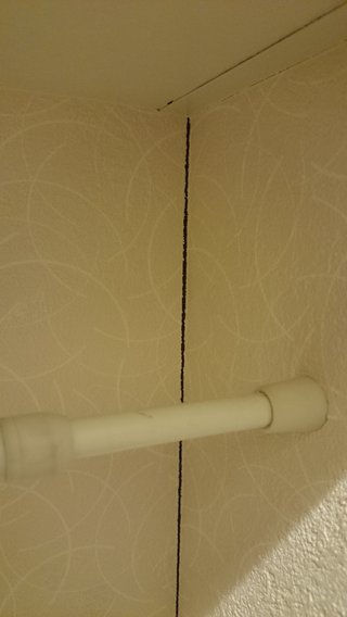 壁の隙間？写あり