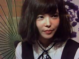 益若つばさの胸は本物？【画像有。】