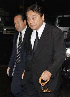 中１男子はねられ死亡　名古屋の地下鉄　自殺か