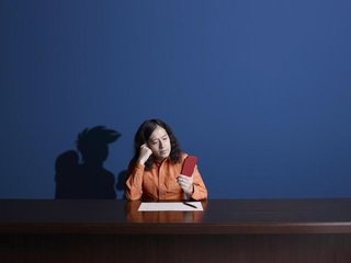 「不快」「バカにしてる」小泉今日子のセーラームーンCMに批判が殺到するワケ