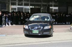 中１男子はねられ死亡　名古屋の地下鉄　自殺か