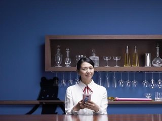 「不快」「バカにしてる」小泉今日子のセーラームーンCMに批判が殺到するワケ