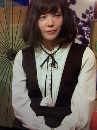 益若つばさの胸は本物？【画像有。】