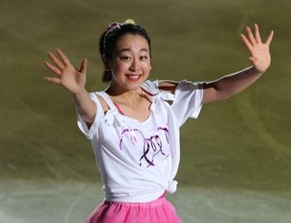 浅田真央 胃腸炎で急きょ帰国